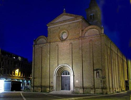 Esterno Duomo notturno